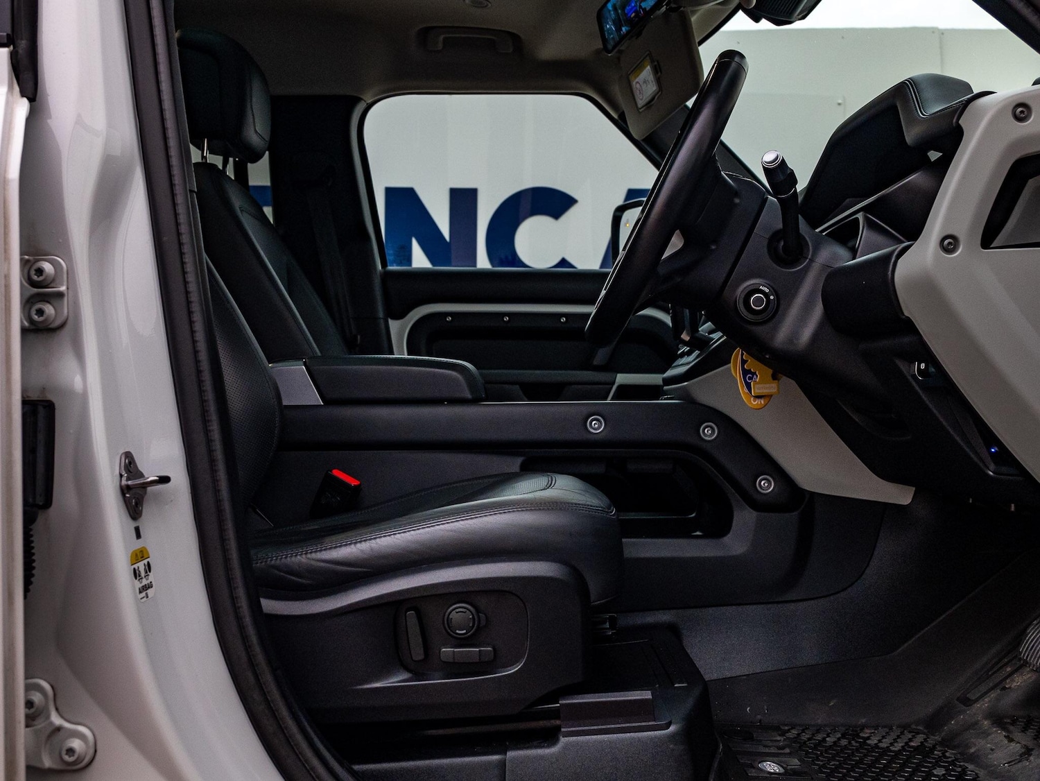 Used Land Rover Defender 110 2021 for sale - 76975752: Photo 25