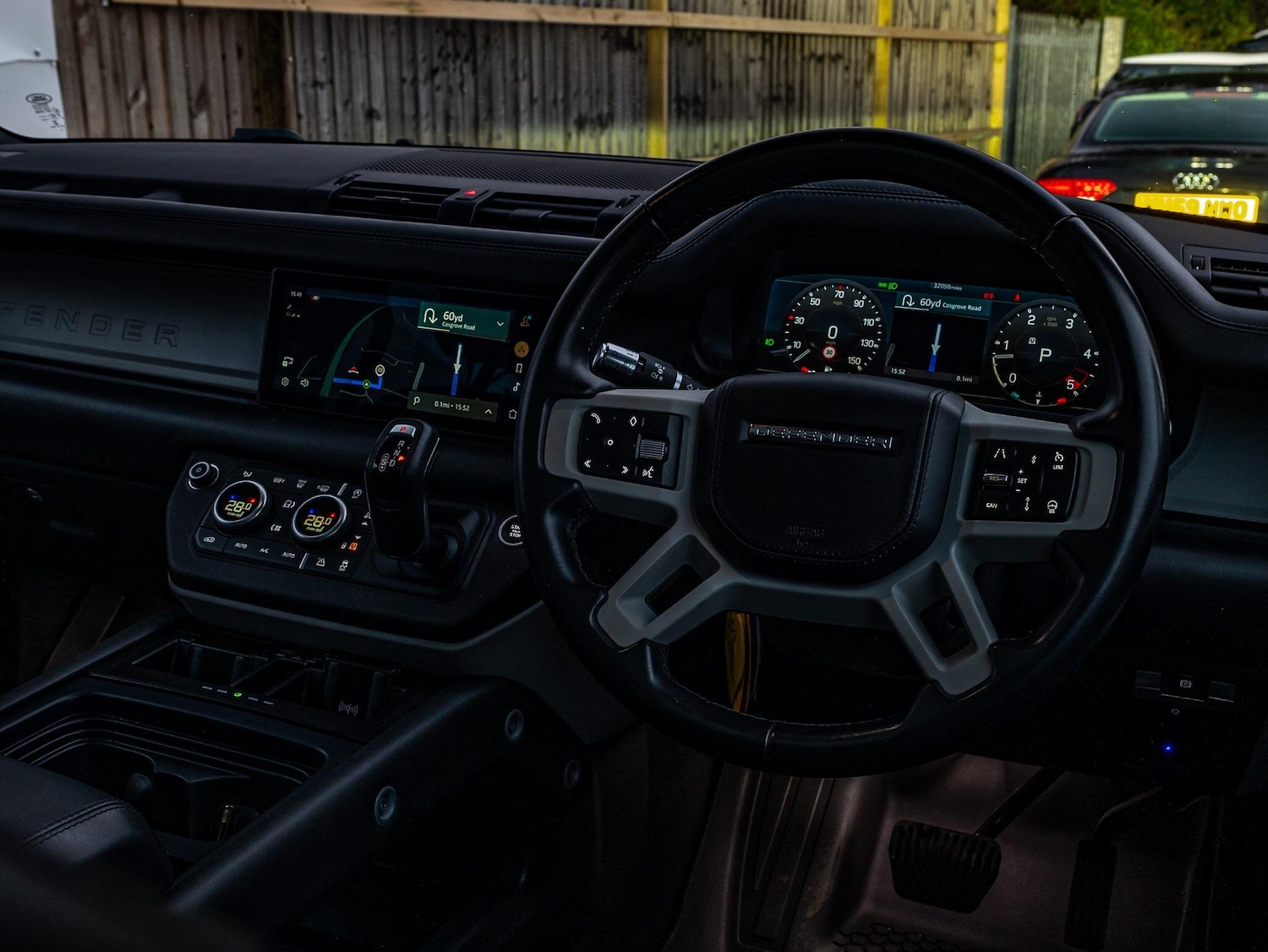 Used Land Rover Defender 110 2021 for sale - 76975752: Photo 32