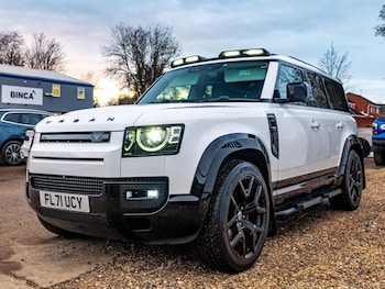 Used Land Rover Defender 110 2021 for sale - 76975752: Photo