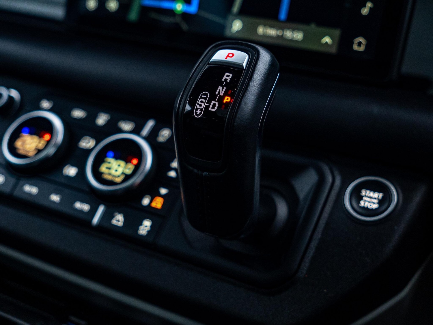 Used Land Rover Defender 110 2021 for sale - 76975752: Photo 44