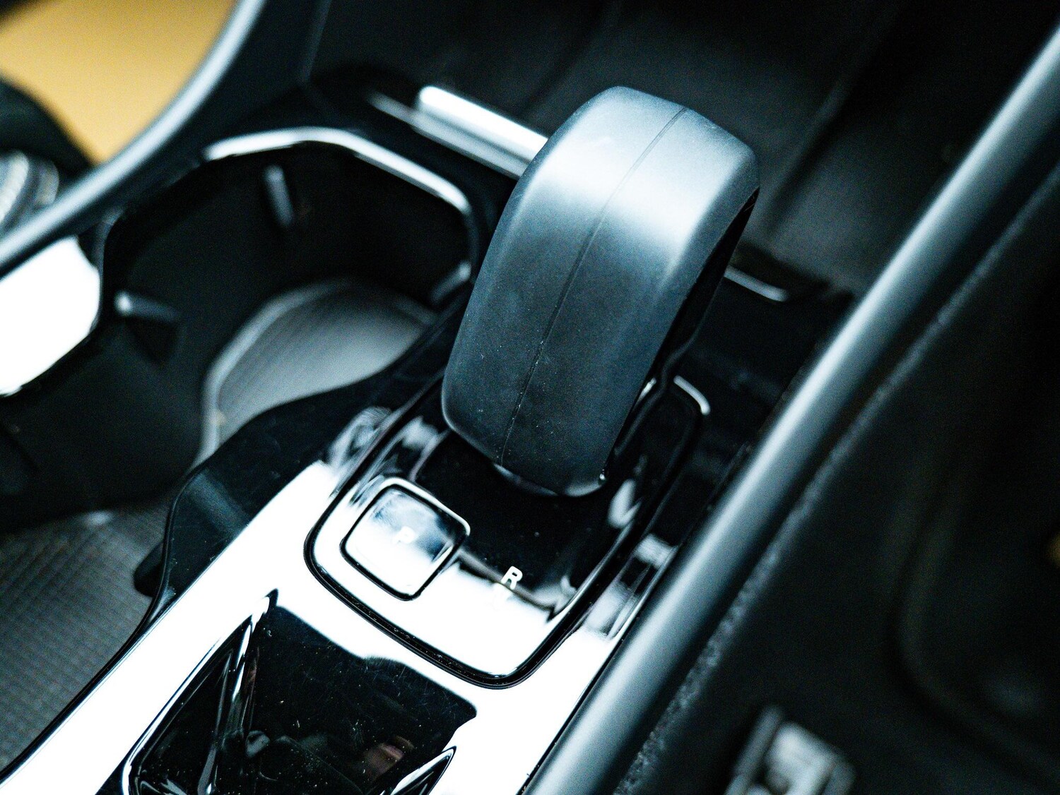 Used Volvo XC40 2024 for sale - 78063062: Photo 24