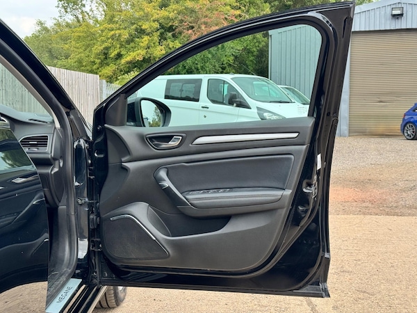 Used Renault Megane 2017 for sale - 75577207: Photo 14