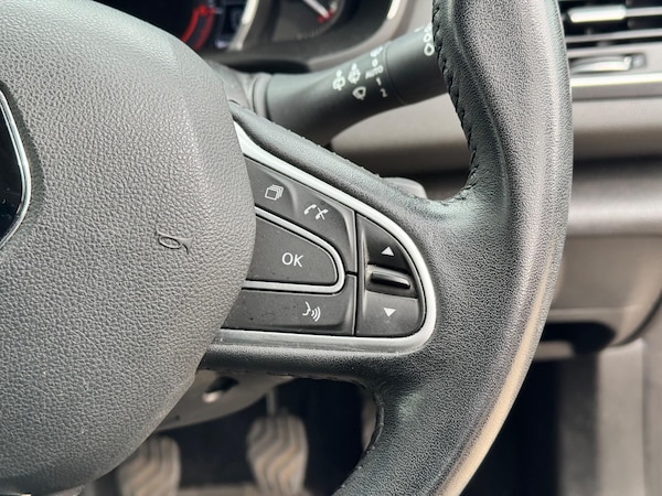 Used Renault Megane 2017 for sale - 75577207: Photo 19