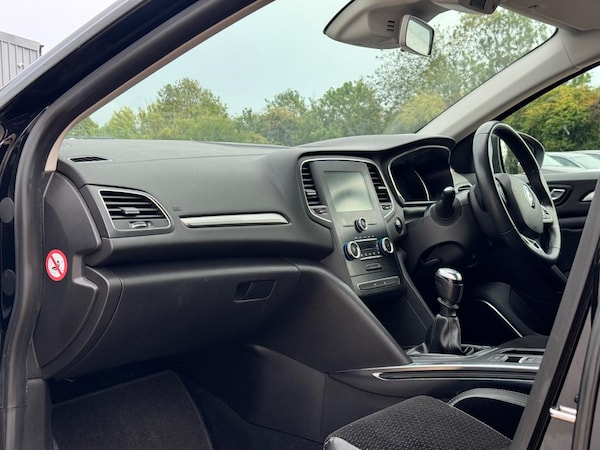 Used Renault Megane 2017 for sale - 75577207: Photo 39