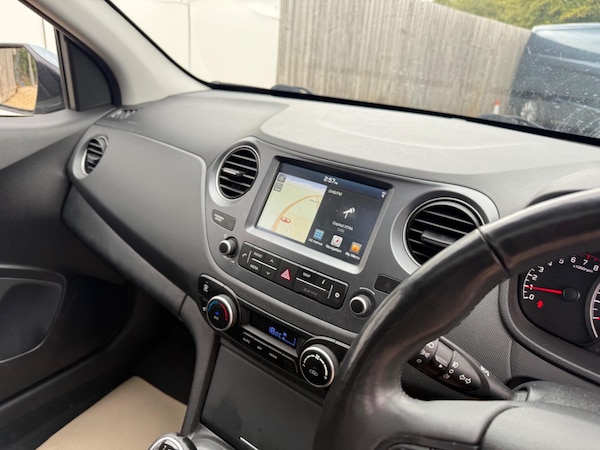 Used Hyundai i10 2018 for sale - 75729125: Photo 17