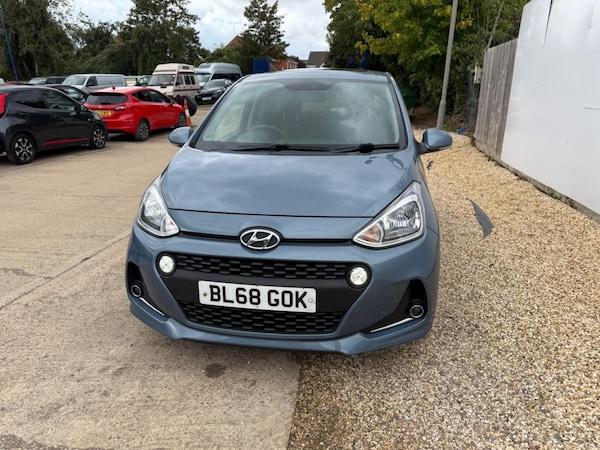 Used Hyundai i10 2018 for sale - 75729125: Photo 3