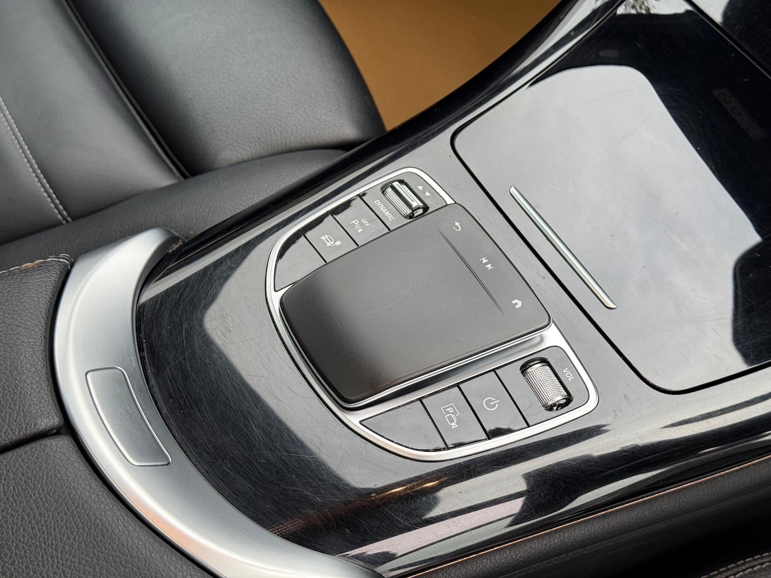 Used Mercedes-Benz EQC 2021 for sale - 76294431: Photo 21