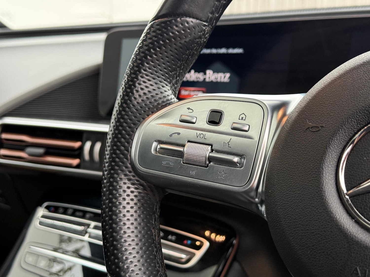 Used Mercedes-Benz EQC 2021 for sale - 76294431: Photo 23