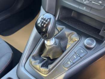 Used Ford Focus 2015 for sale - 74509220: Photo