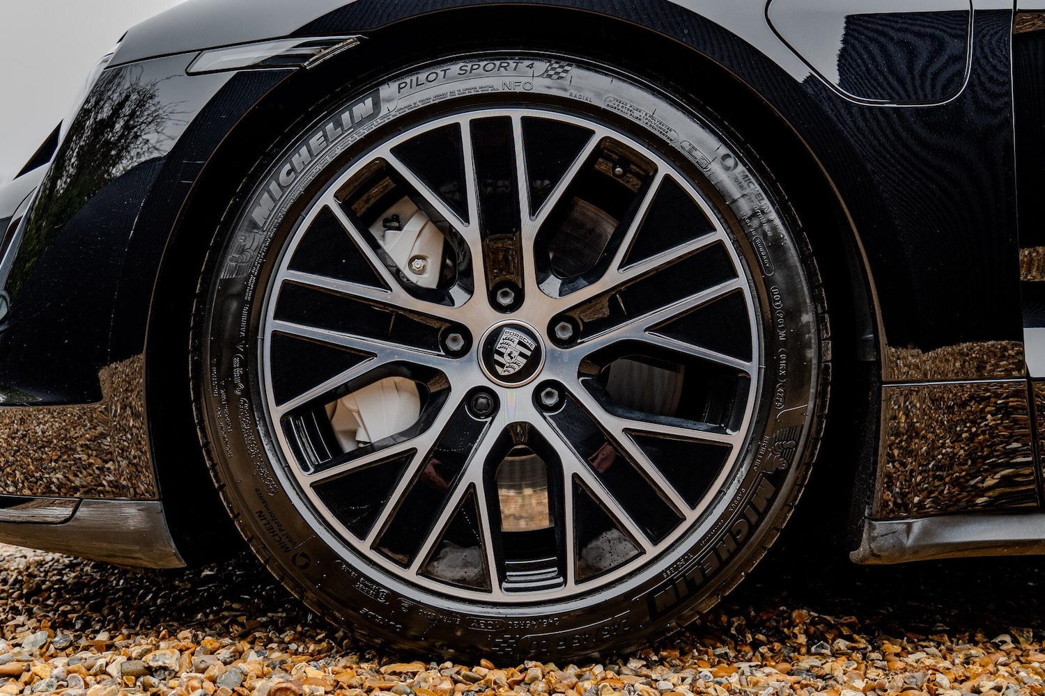 Used Porsche Taycan 2020 for sale - 77441068: Photo 17