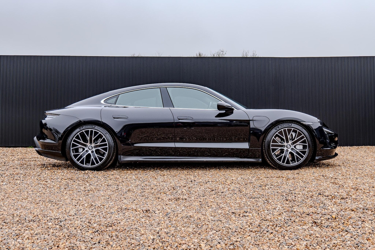 Used Porsche Taycan 2020 for sale - 77441068: Photo 4