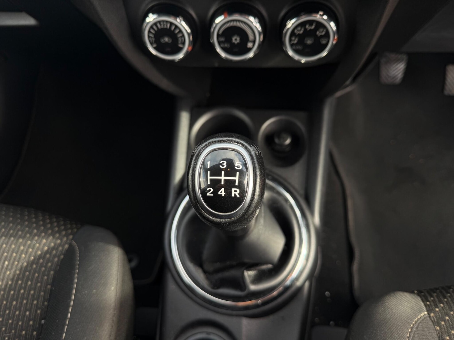 Used Mitsubishi ASX 2015 for sale - 76633380: Photo 27