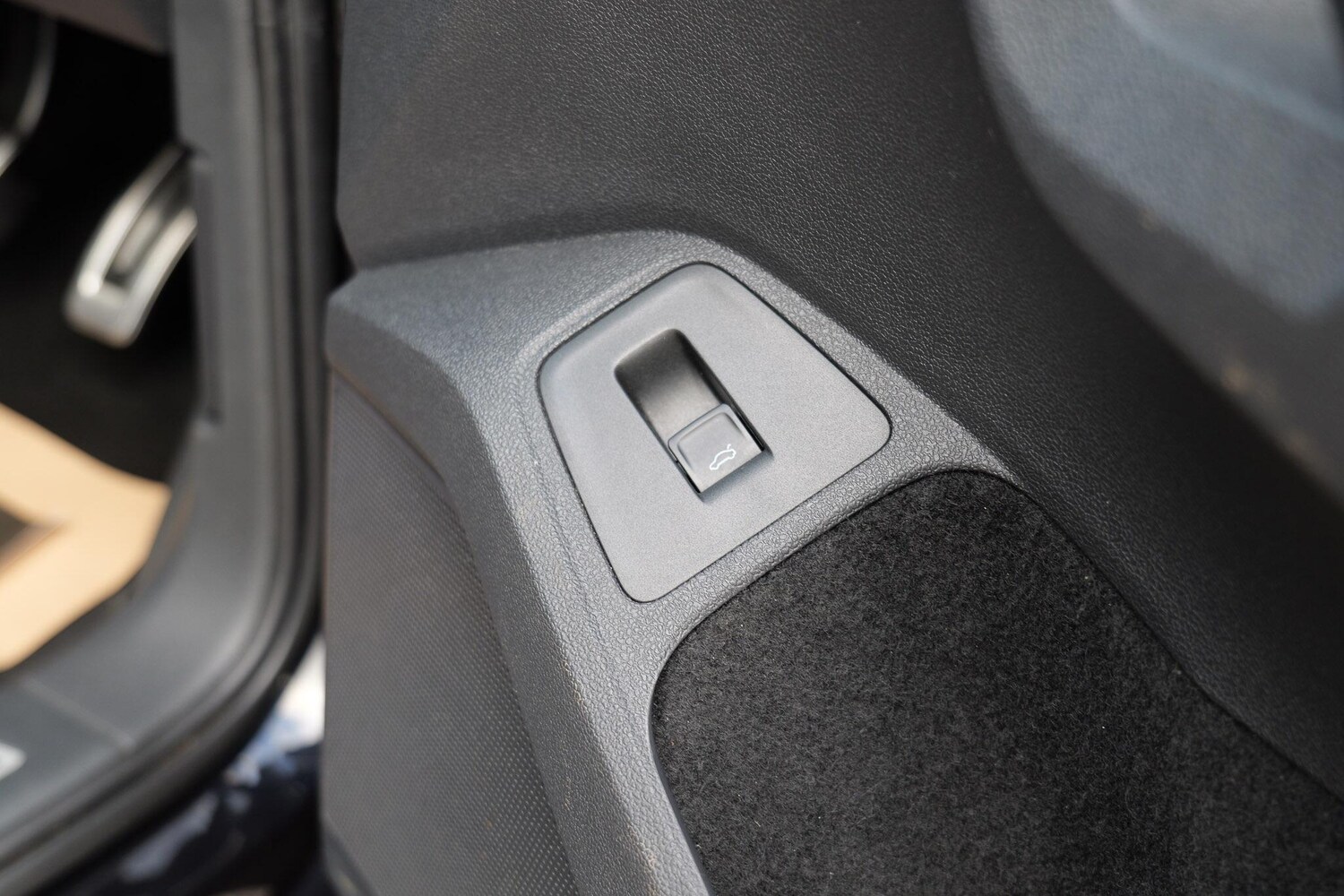 Used Volkswagen Tiguan 2021 for sale - 77467883: Photo 31