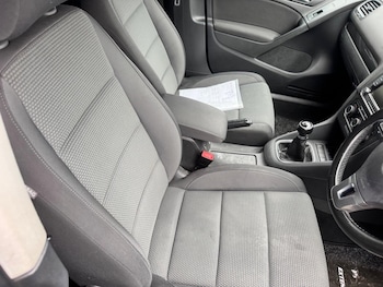 Used Volkswagen Golf 2011 for sale - 77737958: Photo