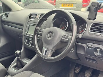 Used Volkswagen Golf 2011 for sale - 77737958: Photo