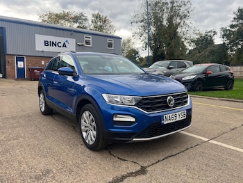 Used Volkswagen T-Roc 2019 for sale - 76294584: Photo