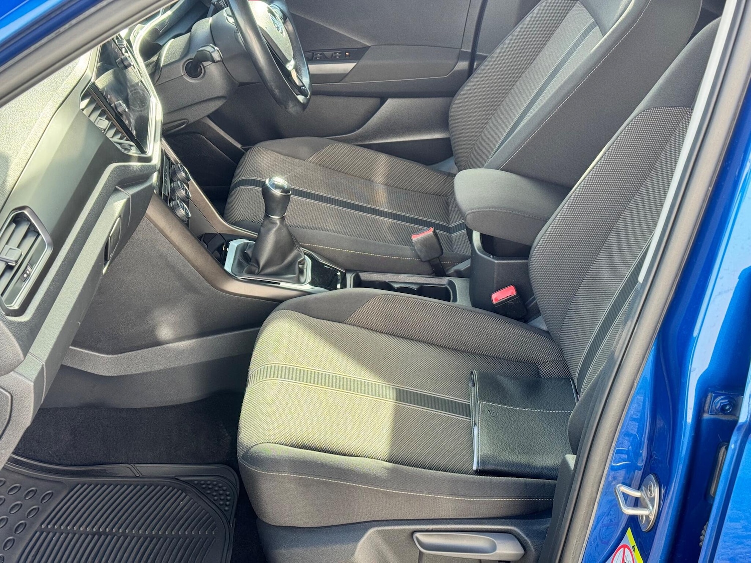 Used Volkswagen T-Roc 2019 for sale - 76294584: Photo 35