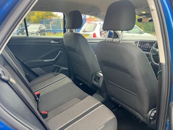 Used Volkswagen T-Roc 2019 for sale - 76294584: Photo