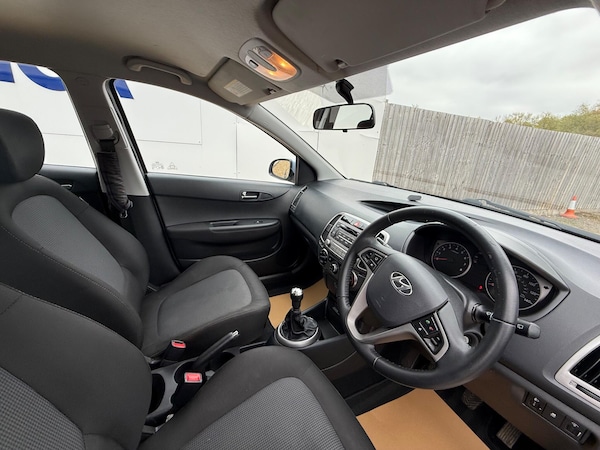 Used Hyundai i20 2013 for sale - 76159178: Photo 14