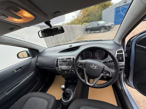 Used Hyundai i20 2013 for sale - 76159178: Photo 15