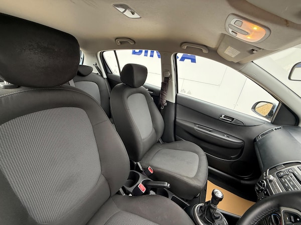 Used Hyundai i20 2013 for sale - 76159178: Photo 17