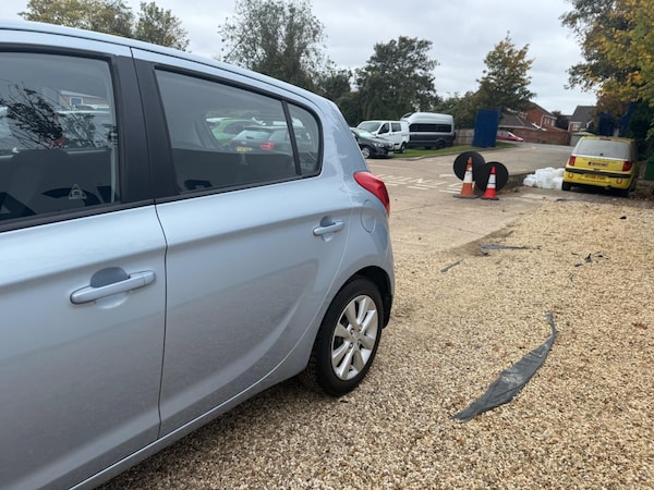 Used Hyundai i20 2013 for sale - 76159178: Photo 5
