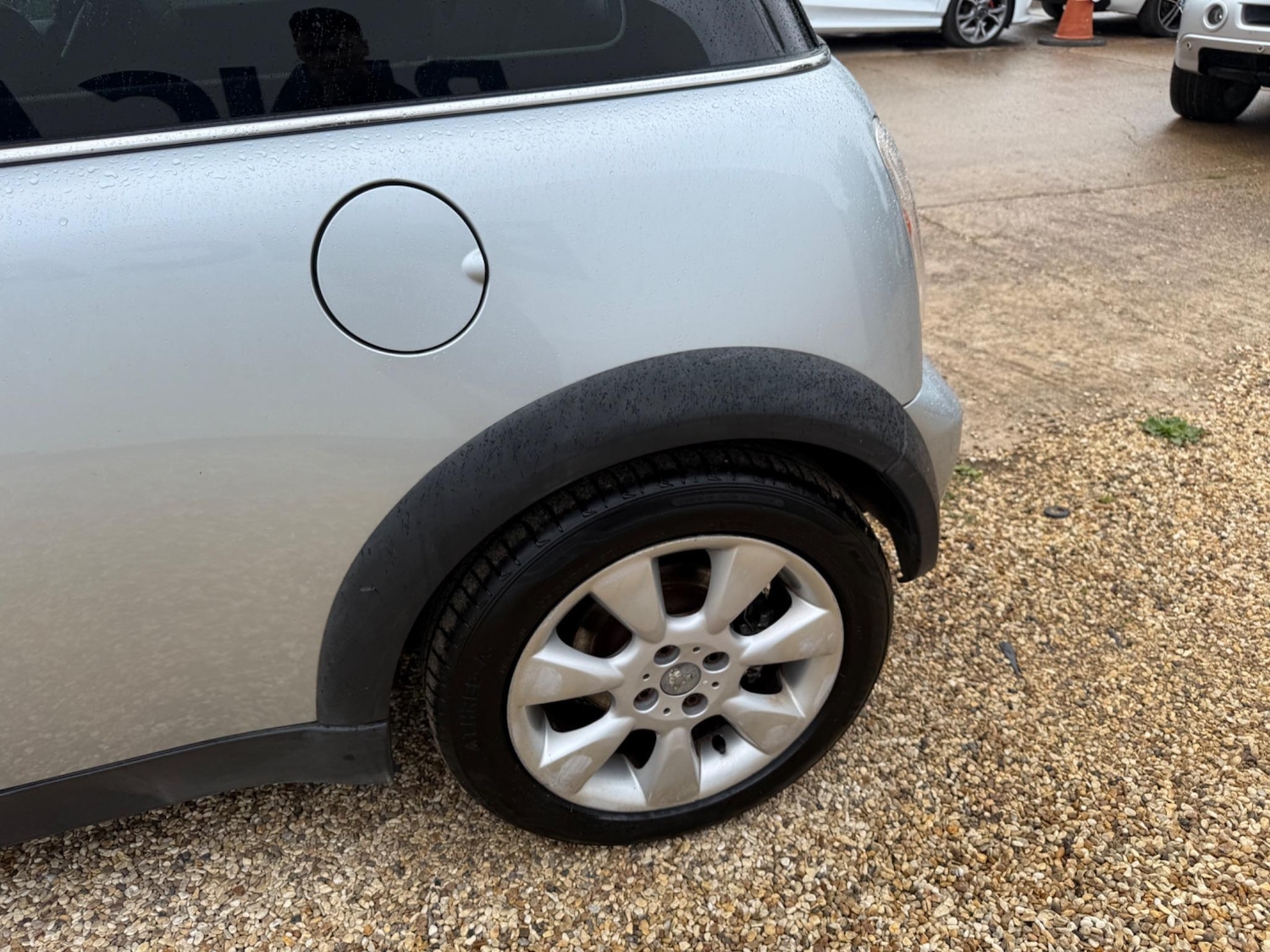 Used MINI Hatch 2002 for sale - 76991890: Photo 15