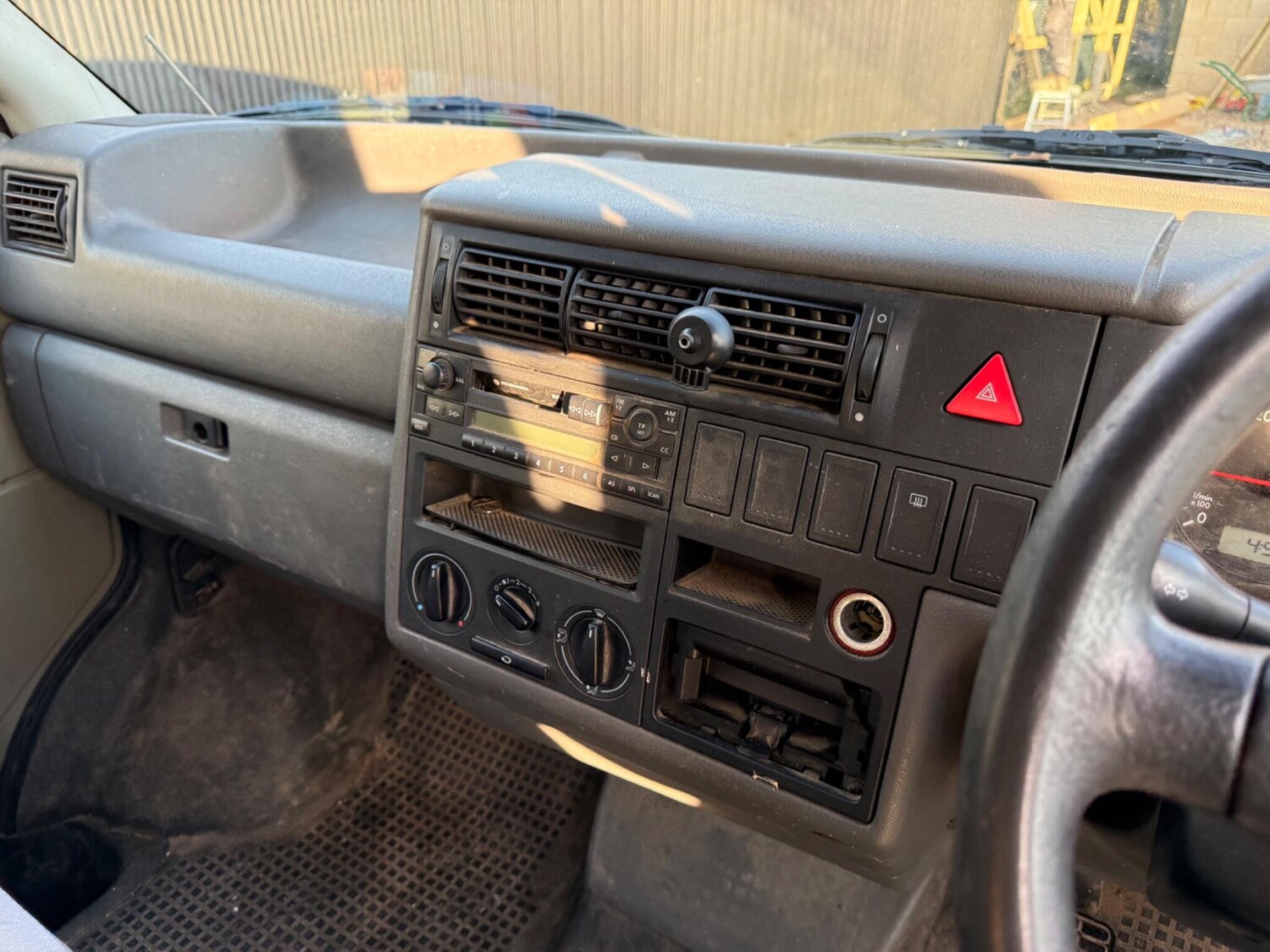 Used Volkswagen Transporter for sale - 77683010: Photo 15