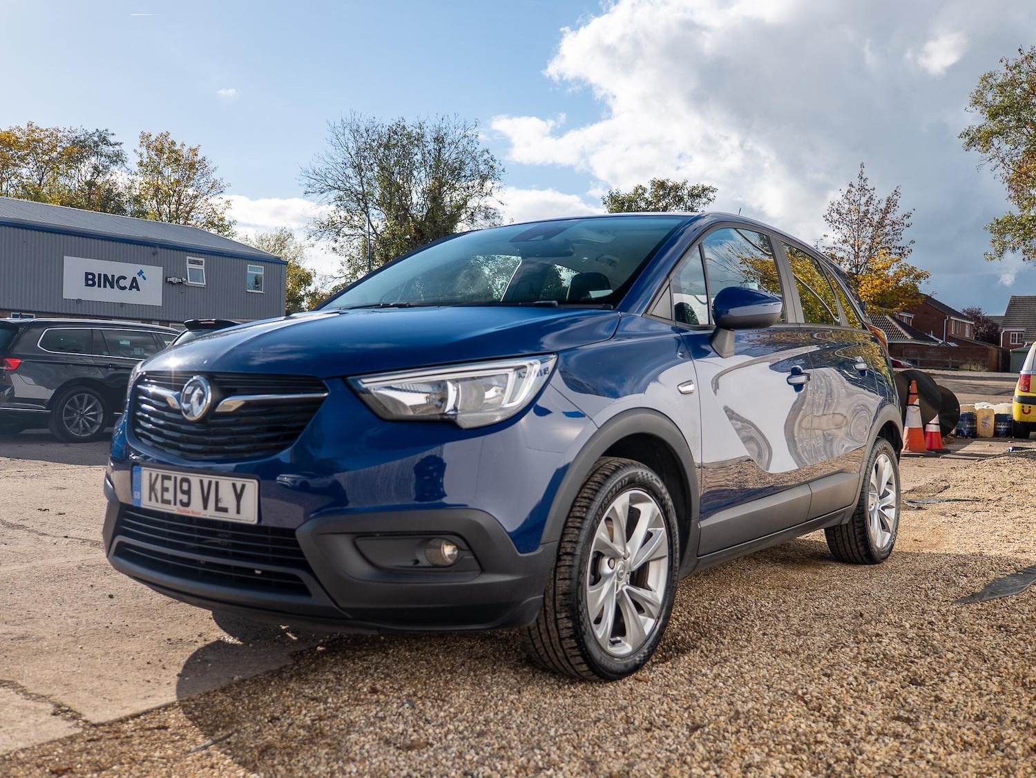 Used Vauxhall Crossland X 2019 for sale - 76326180: Photo 3