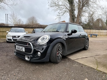 Used MINI Hatch 2018 for sale - 77892398: Photo