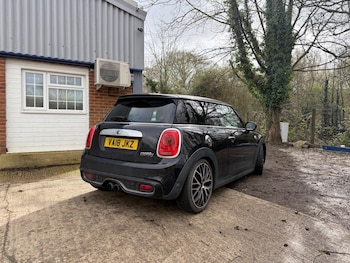 Used MINI Hatch 2018 for sale - 77892398: Photo