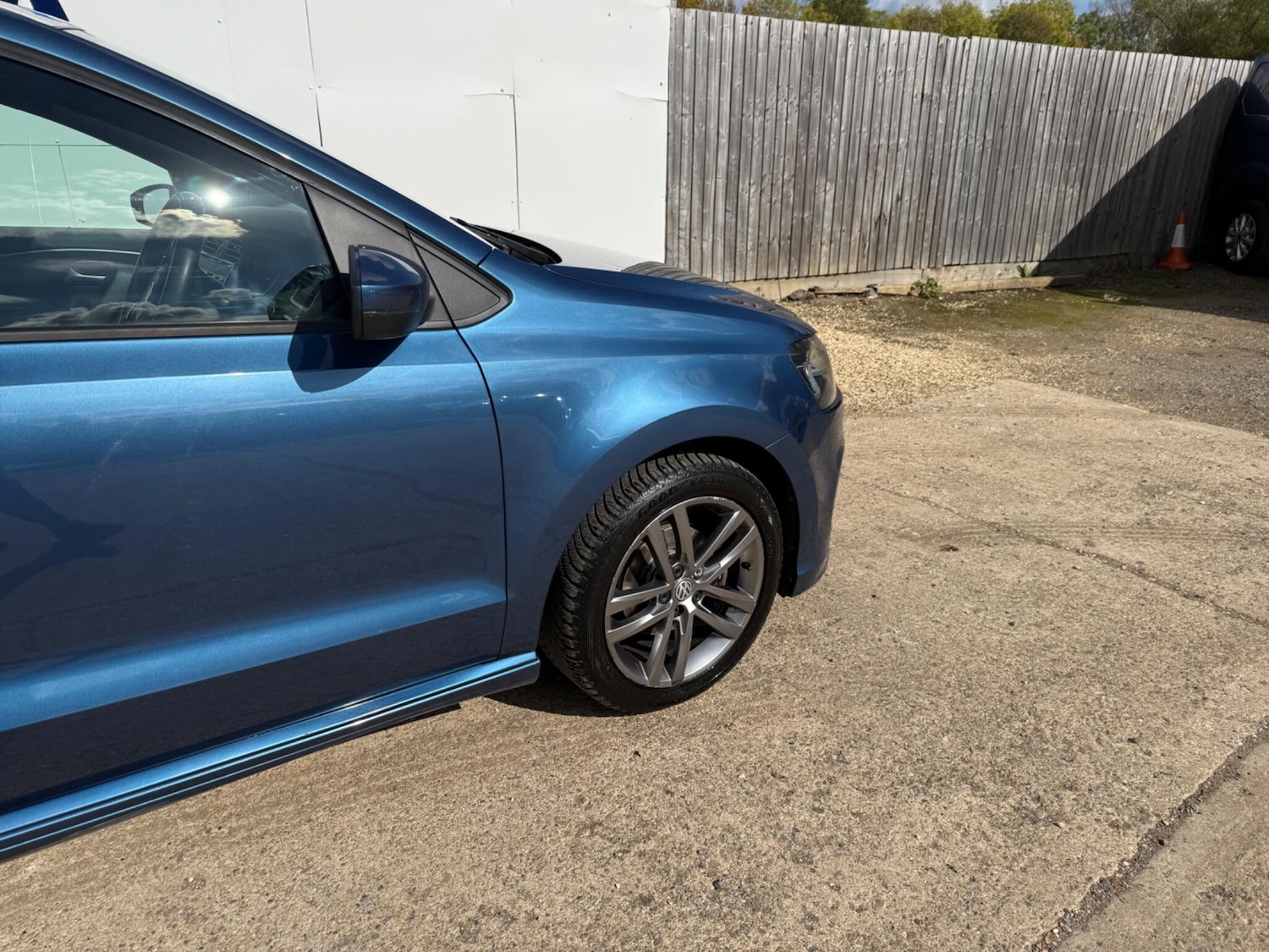 Used Volkswagen Polo 2016 for sale - 76059205: Photo 11