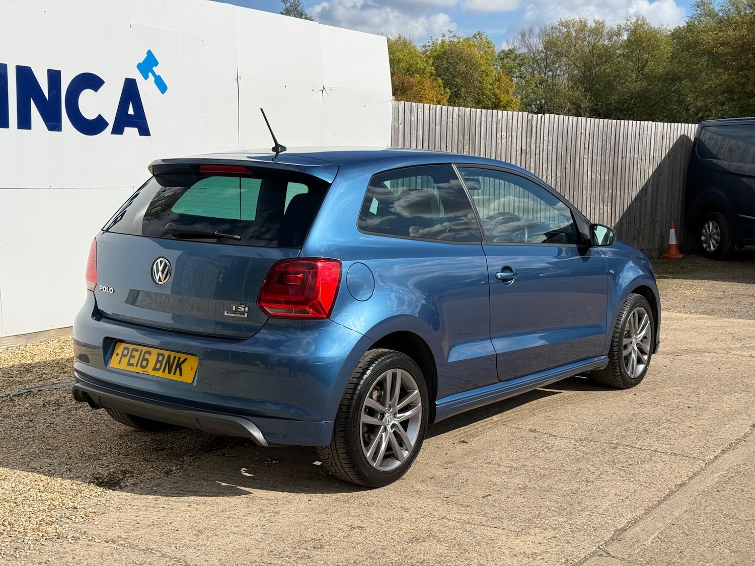 Used Volkswagen Polo 2016 for sale - 76059205: Photo 9