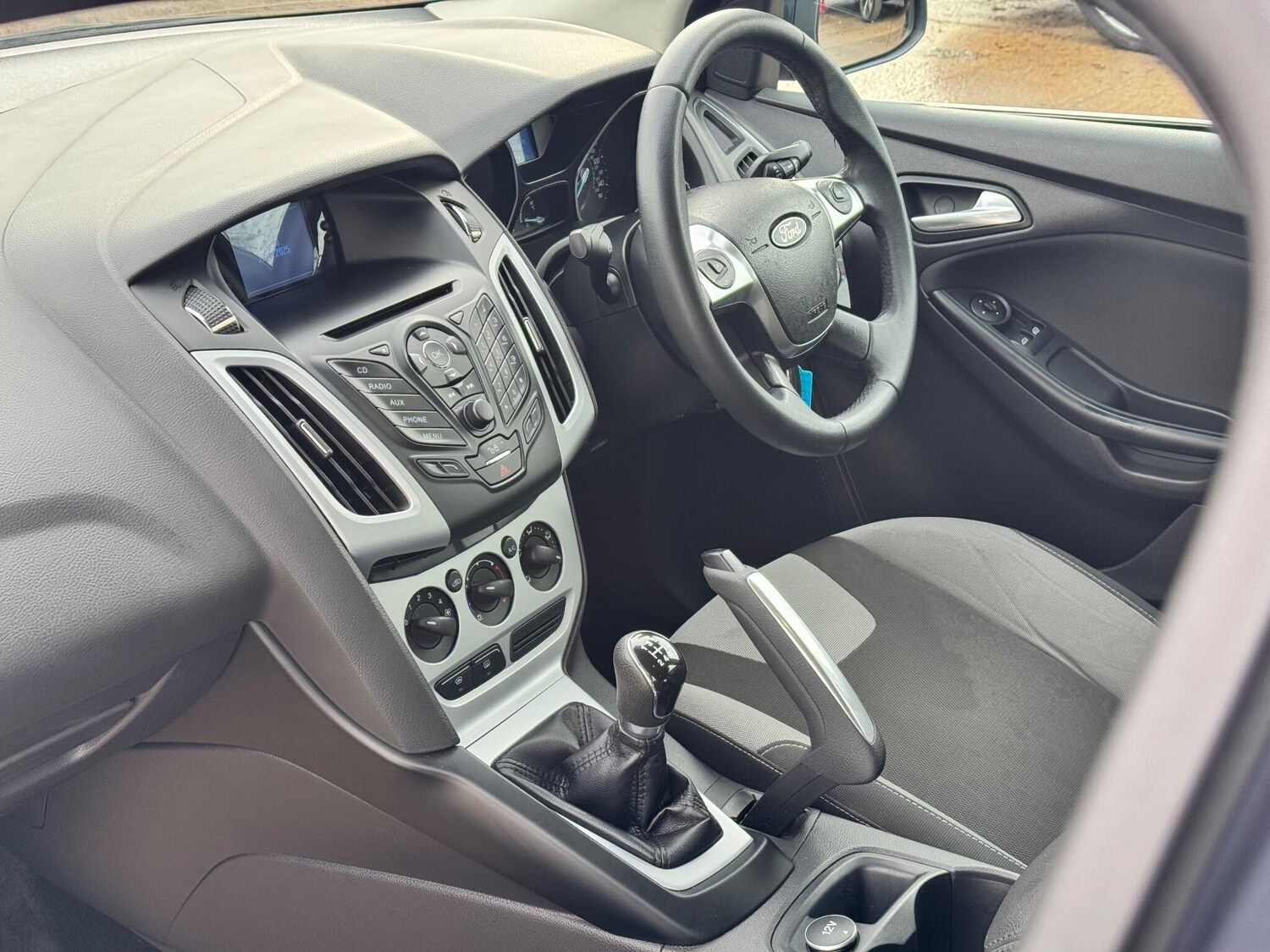 Used Ford Focus 2011 for sale - 76360062: Photo 19