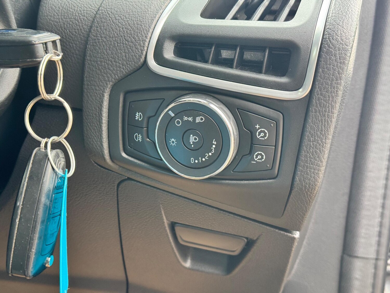 Used Ford Focus 2011 for sale - 76360062: Photo 31