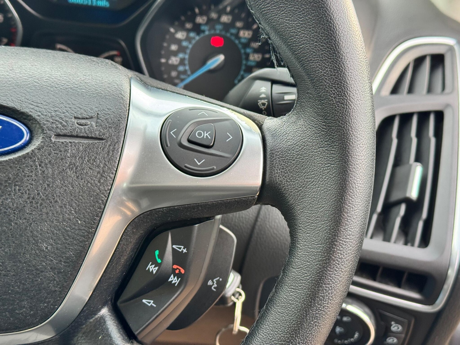 Used Ford Focus 2011 for sale - 76360062: Photo 33