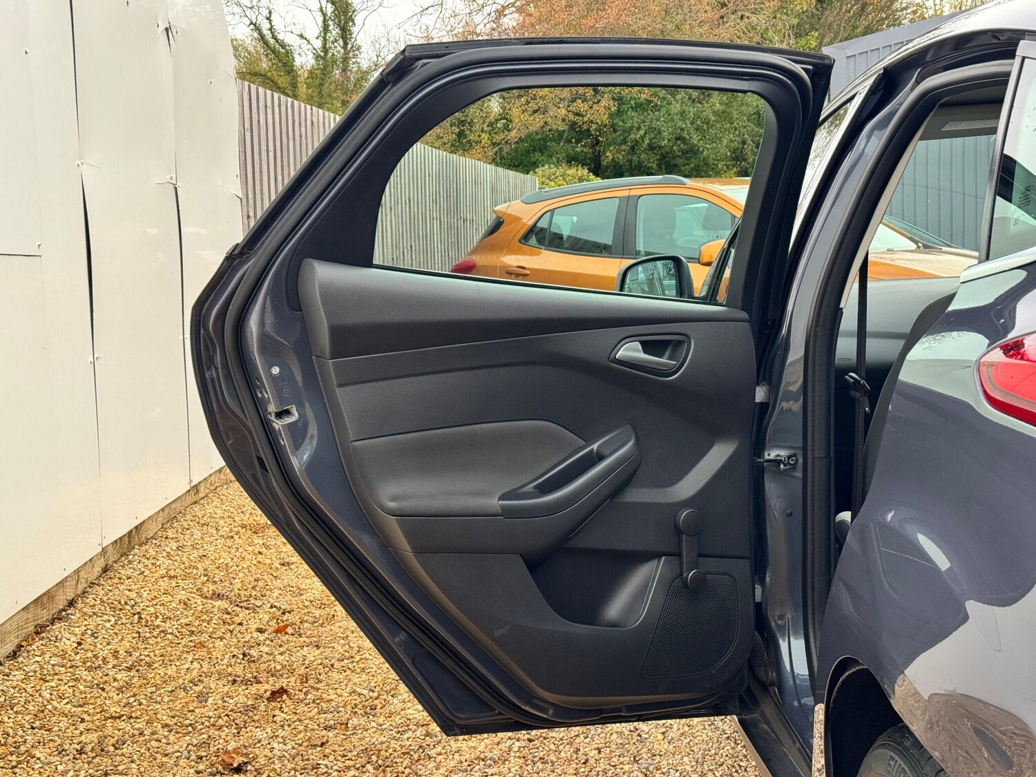 Used Ford Focus 2011 for sale - 76360062: Photo 37