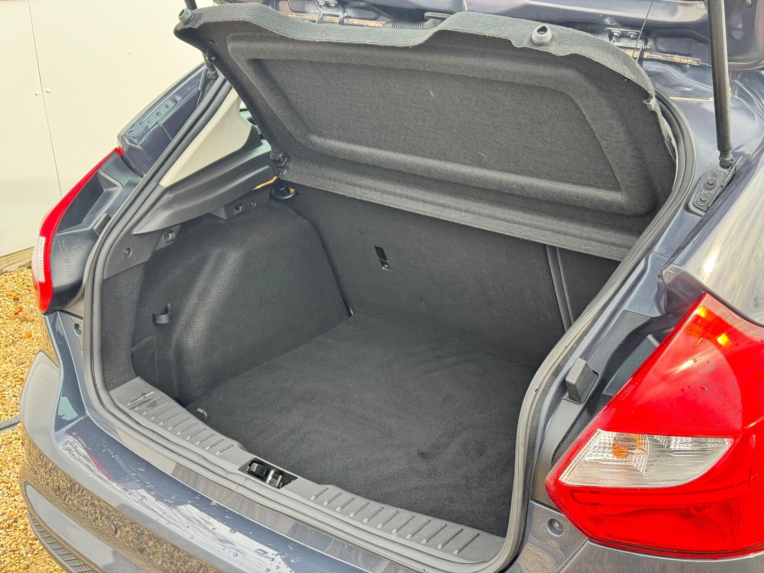 Used Ford Focus 2011 for sale - 76360062: Photo 45