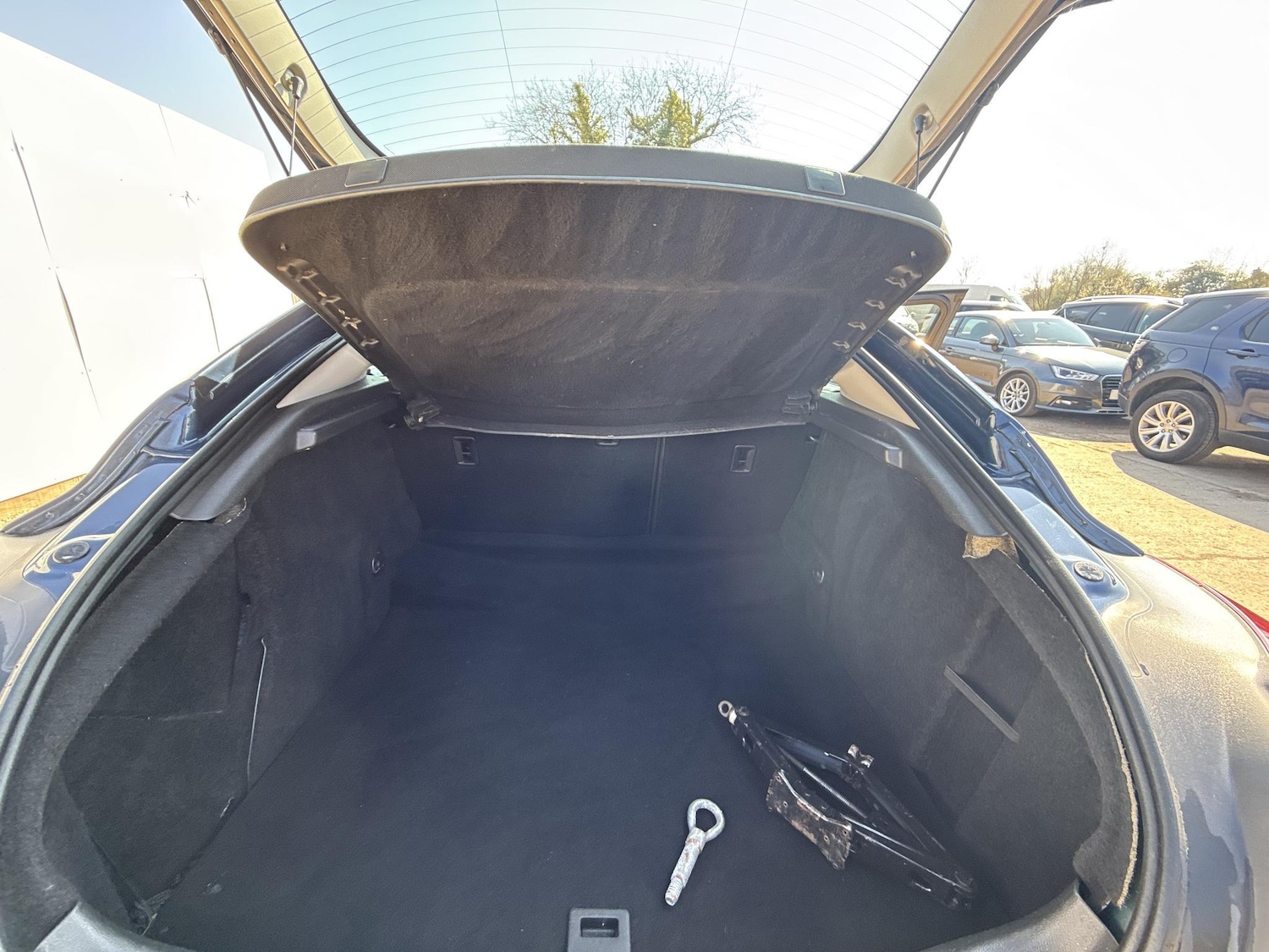 Used Vauxhall Insignia 2013 for sale - 76359909: Photo 24