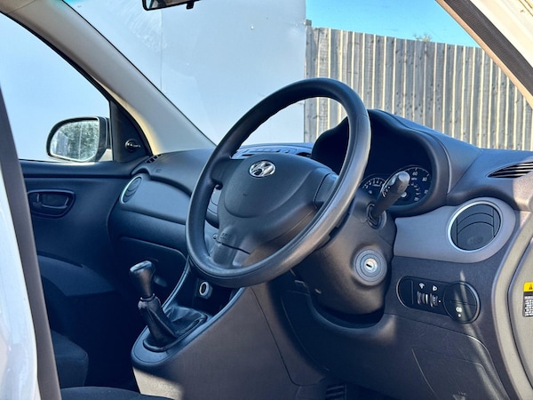 Used Hyundai i10 2012 for sale - 75060395: Photo 17