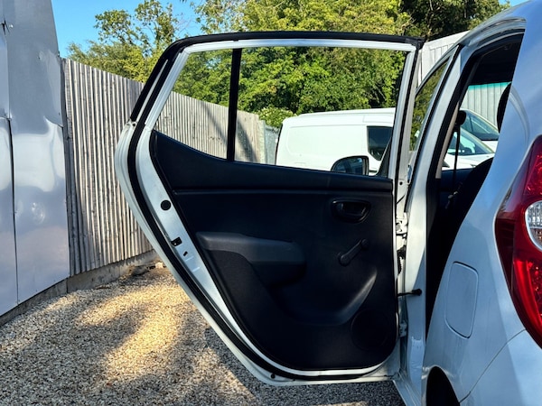 Used Hyundai i10 2012 for sale - 75060395: Photo 29