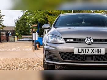 Used Volkswagen Golf 2017 for sale - 79697771: Photo