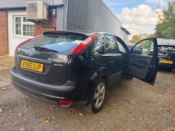 Used Ford Focus 2005 for sale - 76138066: Photo