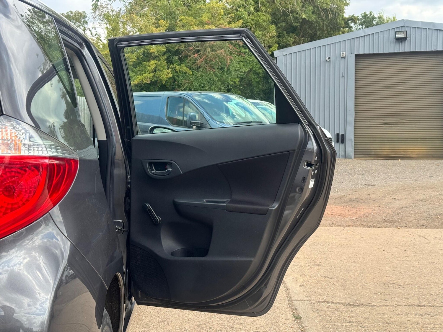Vehicle 29