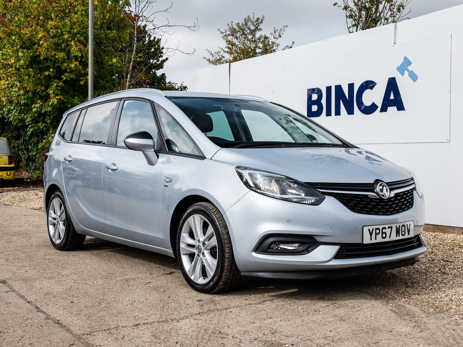 Used Vauxhall Zafira Tourer 2017 for sale - 76136117: Photo 1