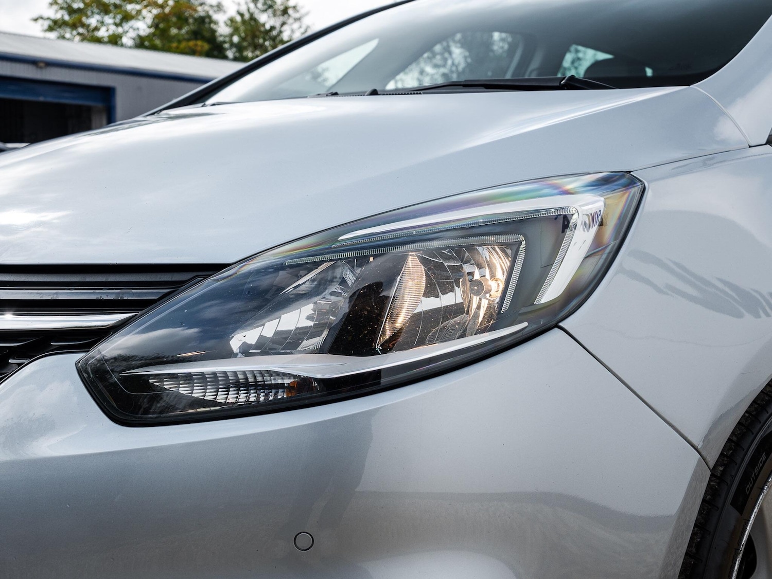 Used Vauxhall Zafira Tourer 2017 for sale - 76136117: Photo 12