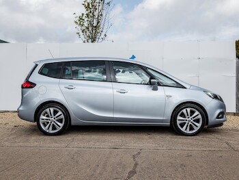Used Vauxhall Zafira Tourer 2017 for sale - 76136117: Photo 4