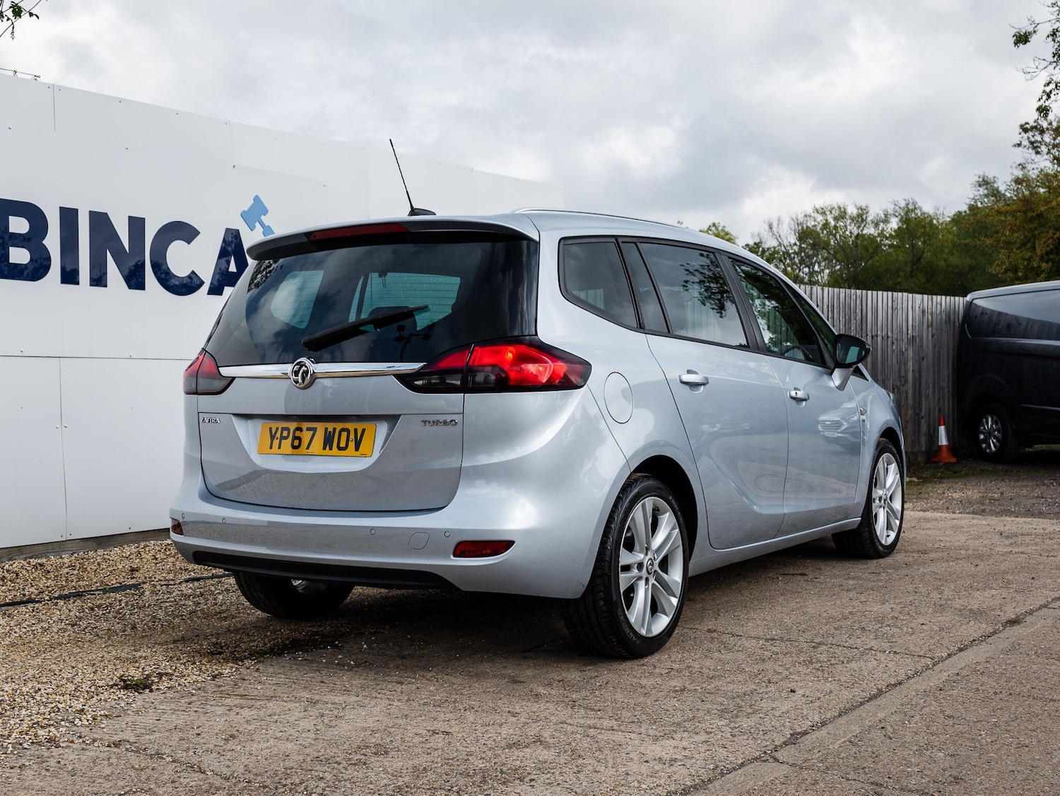 Used Vauxhall Zafira Tourer 2017 for sale - 76136117: Photo 5