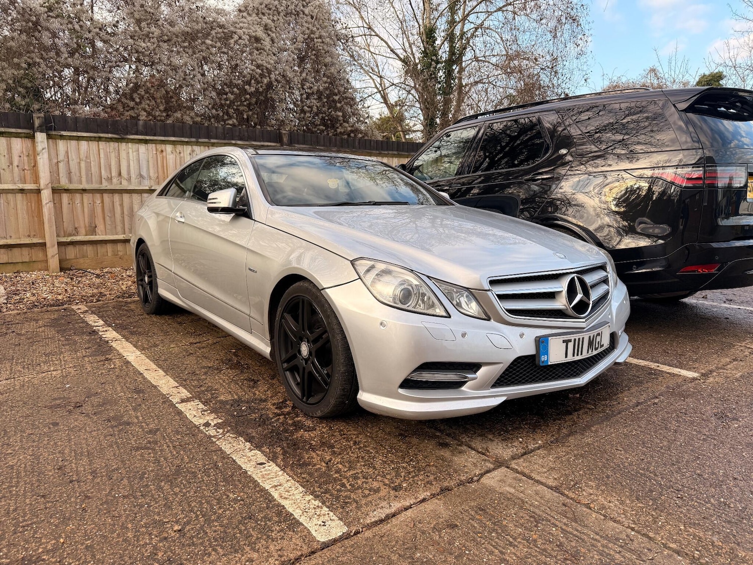 Used Mercedes-Benz E Class 2011 for sale - 76952286: Photo 1