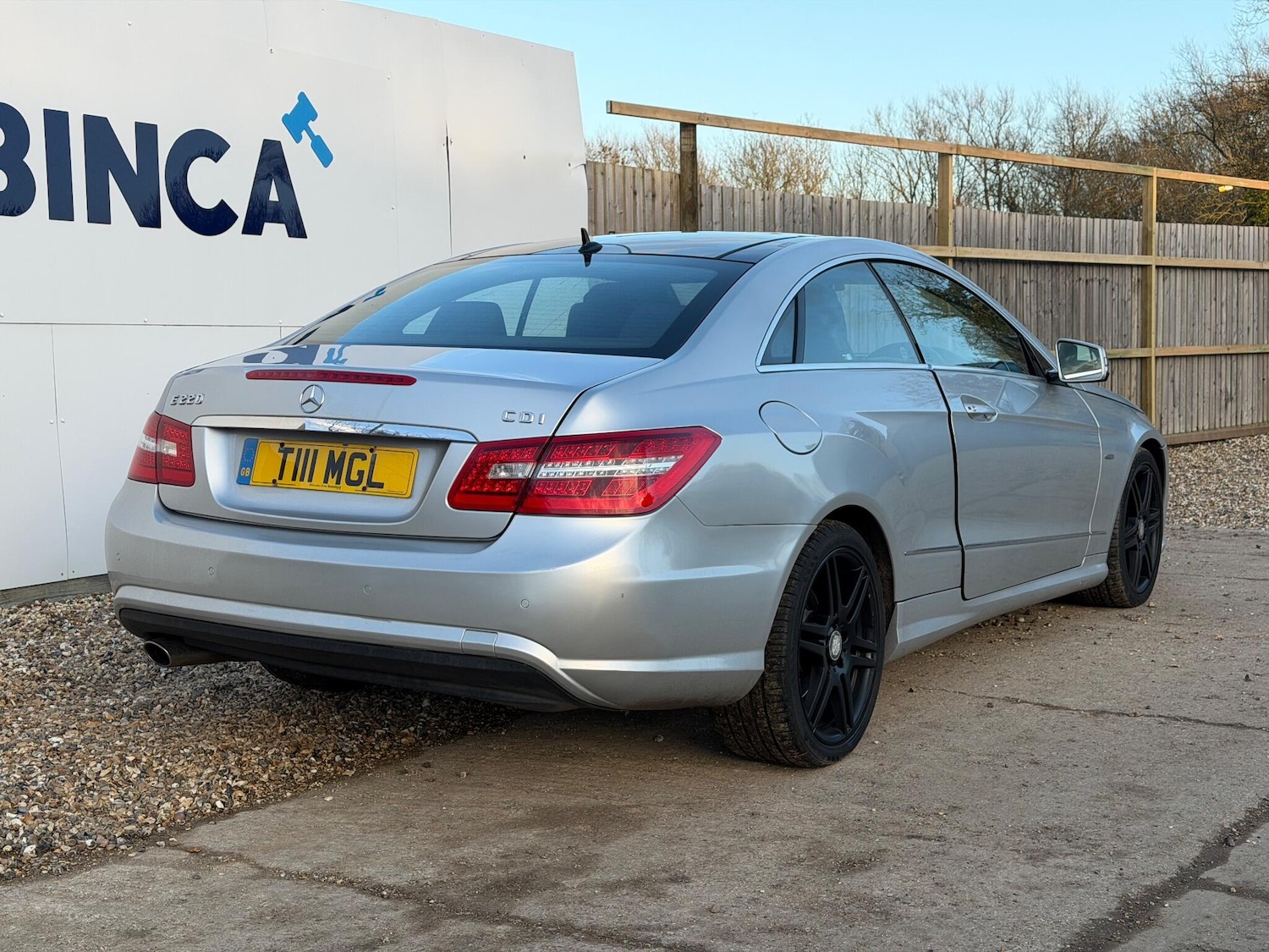 Used Mercedes-Benz E Class 2011 for sale - 76952286: Photo 17